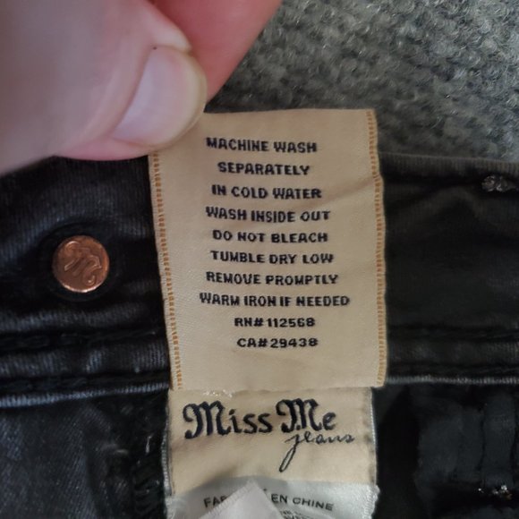Miss Me JE5764GR Skinny 26 (M 26x30 7" Low Rise) Black *Missing Button* Jeans A9 - Picture 11 of 13